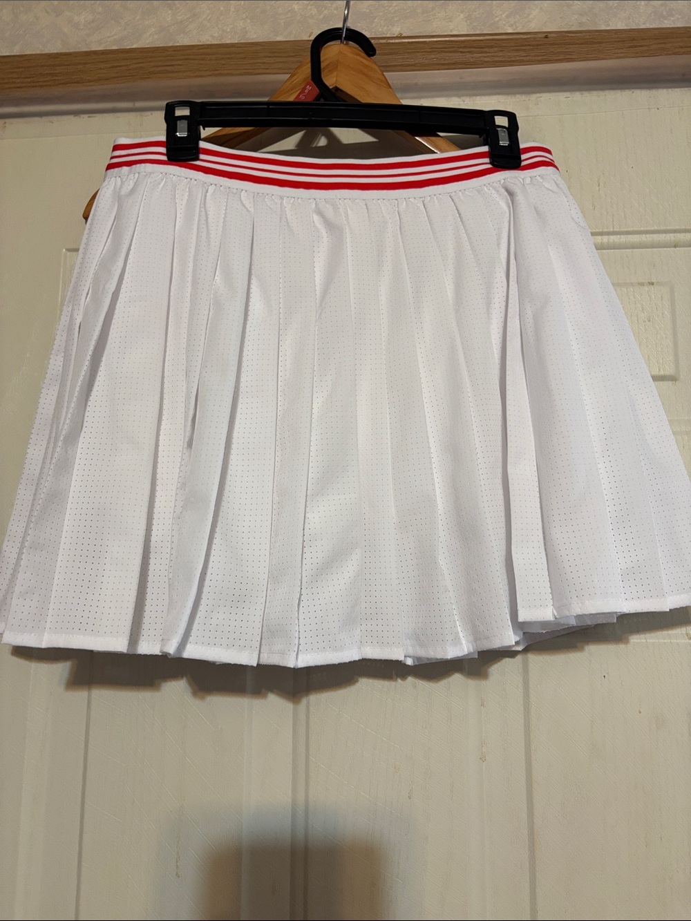 Avia White Pleated Skirt with Red Striped Waistband
